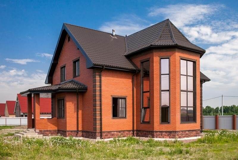 Плюсы и минусы дома из кирпича